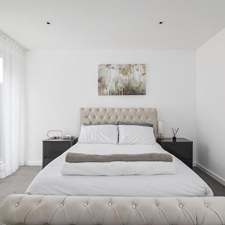 Luxury Spacious Flat With Communal Gardens And Parking Londýn Exteriér fotografie